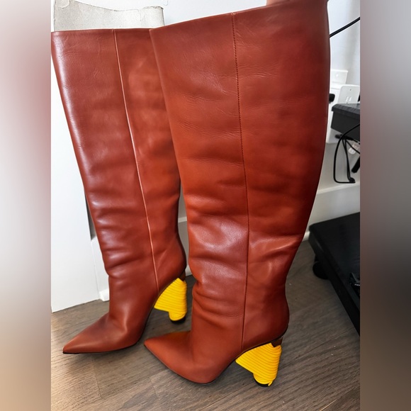 Balenciaga boots - Picture 1 of 4